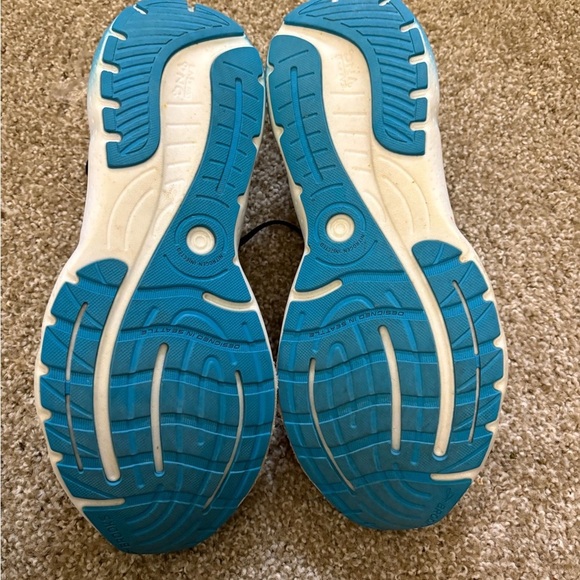 Brooks Black and Blue Men's Running Shoe - Picture 6 of 6